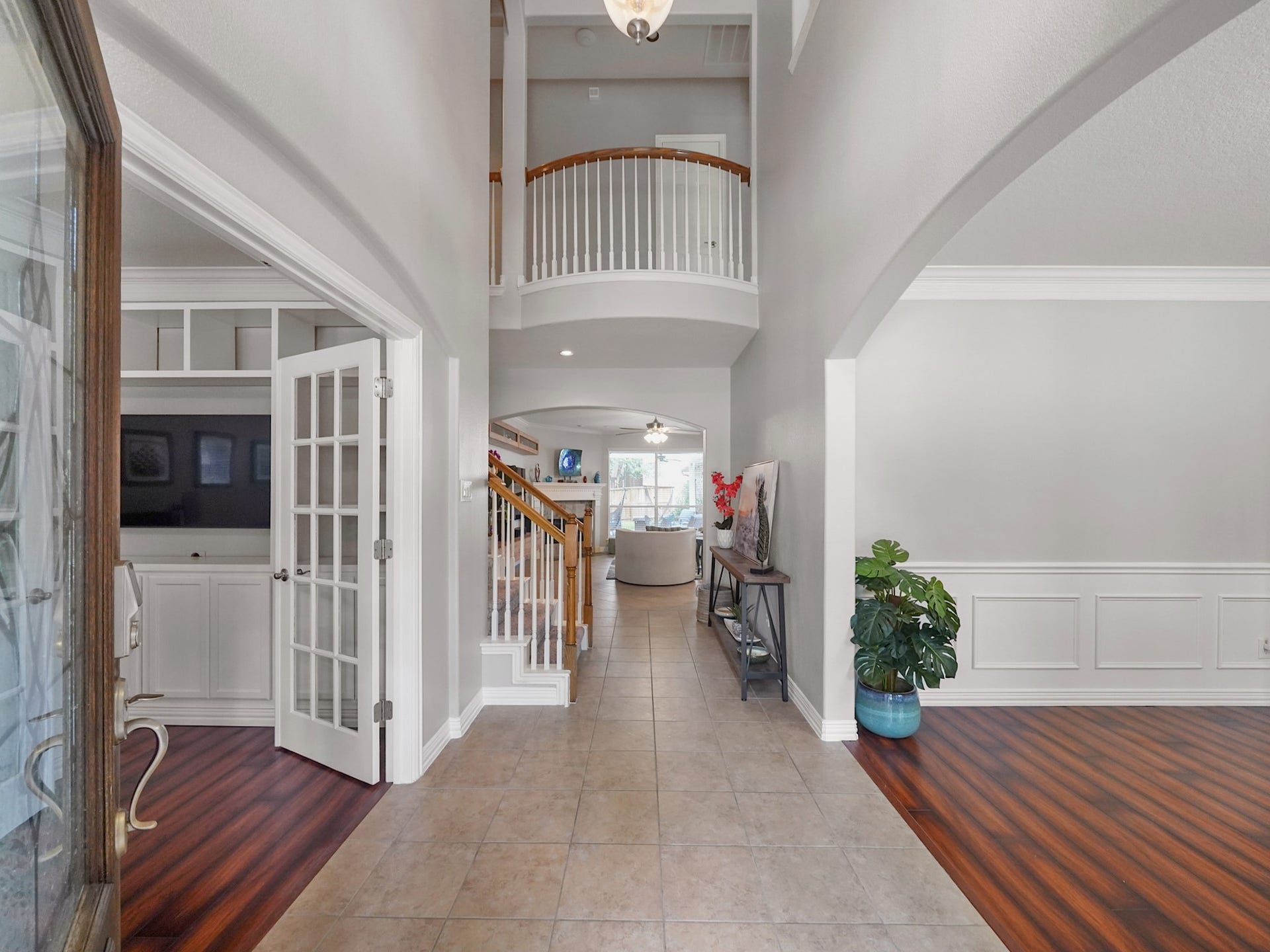 26214 Seminole Hill Lane, Katy, TX 77494 Step inside to soaring ceilings, fresh interior paint, and an inviting floor plan designed for both everyday living and effortless entertaining.
