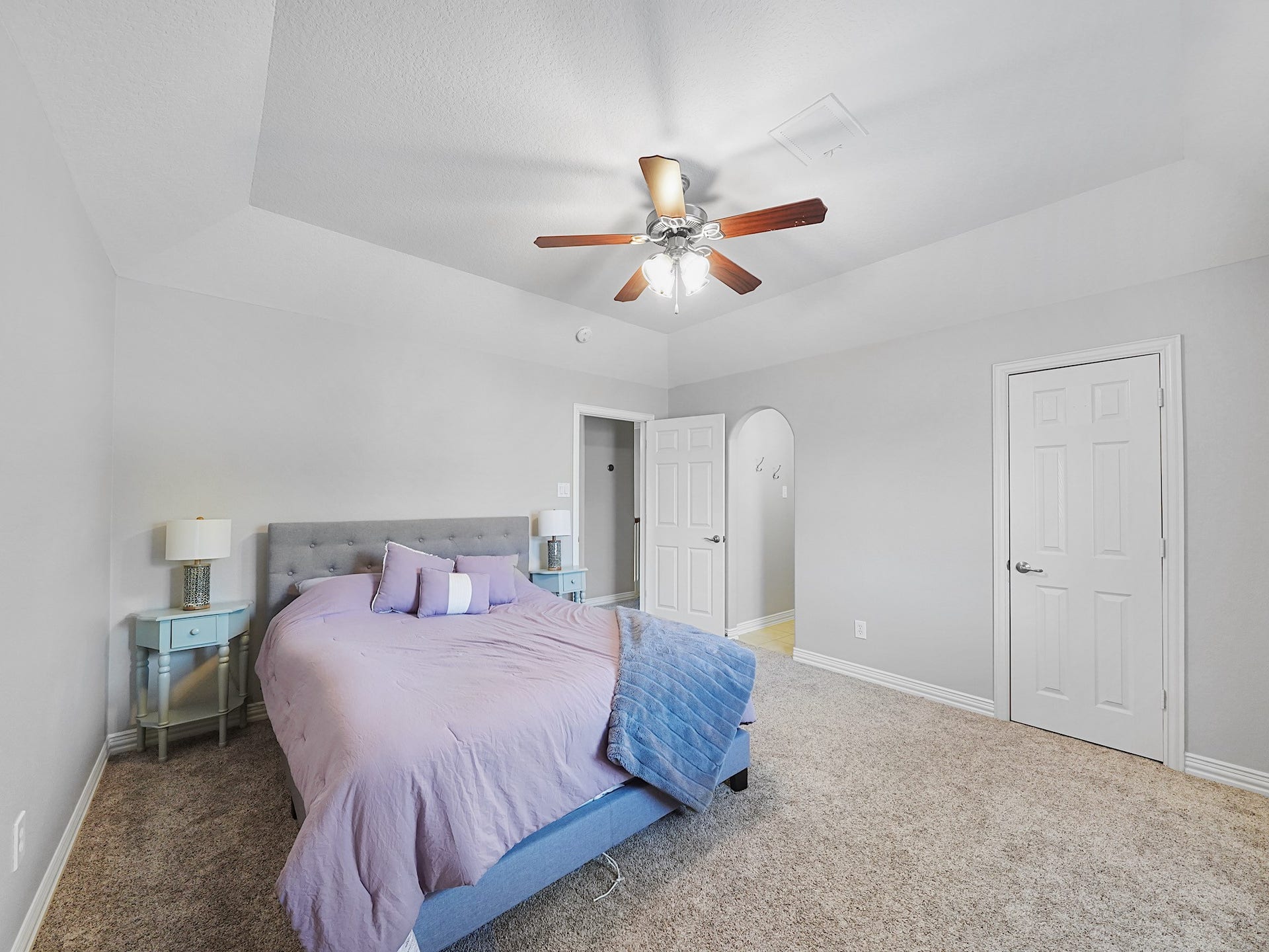 26214 Seminole Hill Lane, Katy, TX 77494 Another spacious bedroom with walk-in closet storage, offering flexibility for family, guests, hobbies, or a home office.