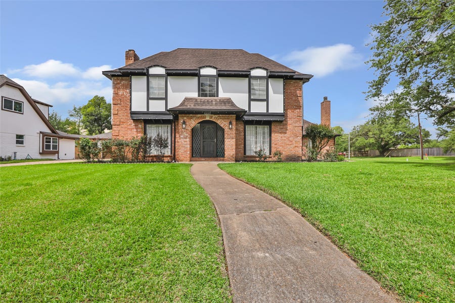 Property photo for 3602 Ridgeview Drive, Missouri City, TX