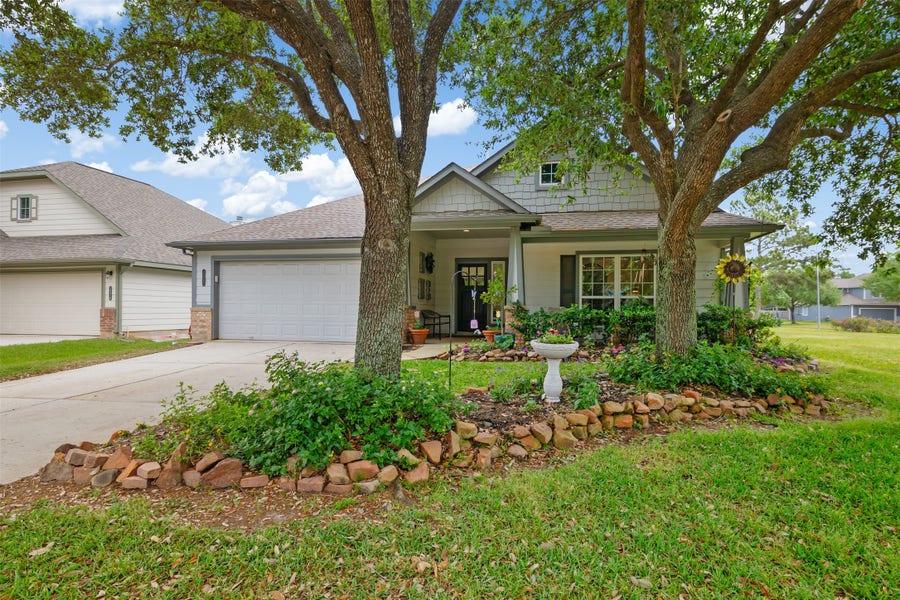 Property photo for 19306 Young Oak Street, Spring, TX