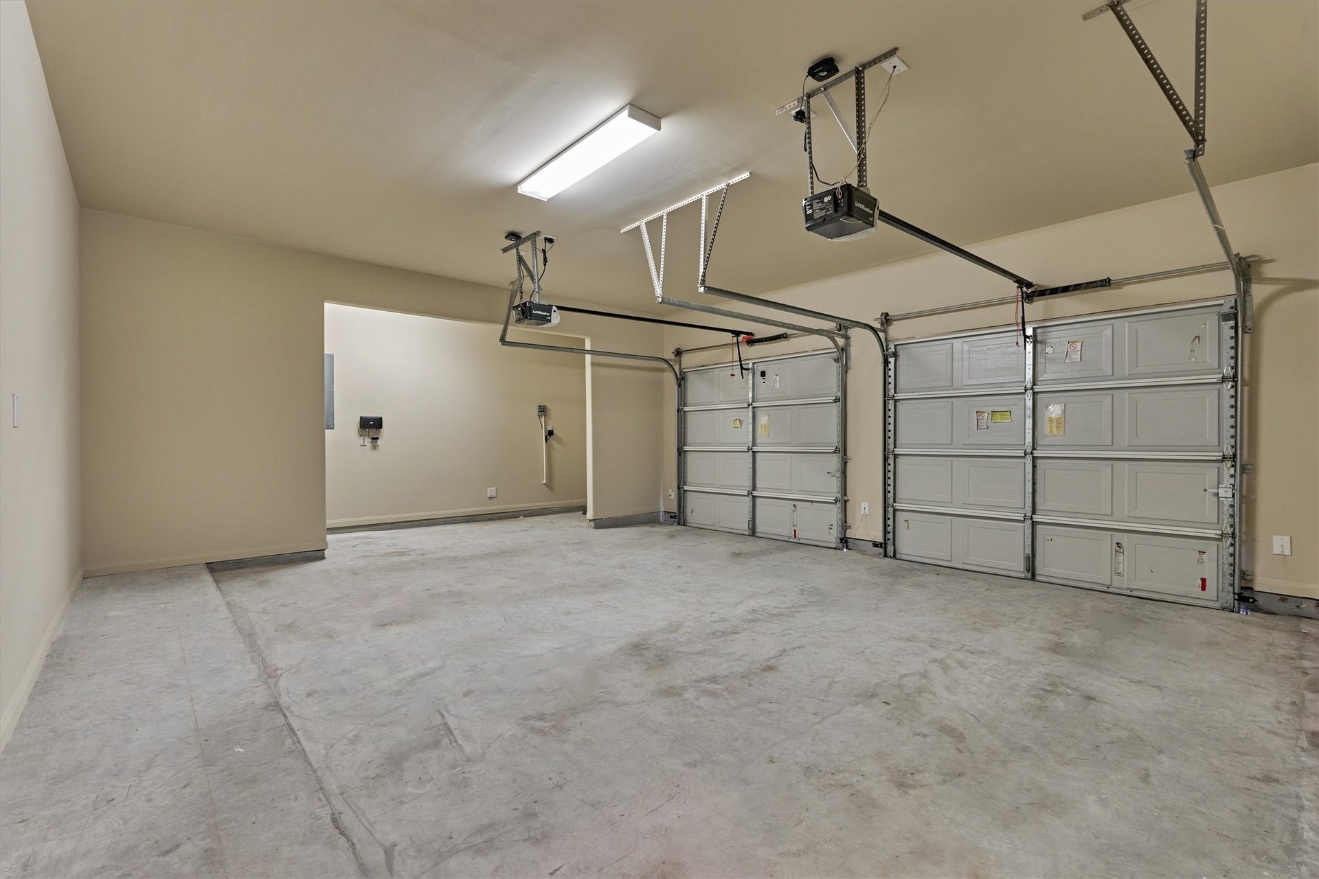 1219 Night Owl Court, Conroe, TX 77385