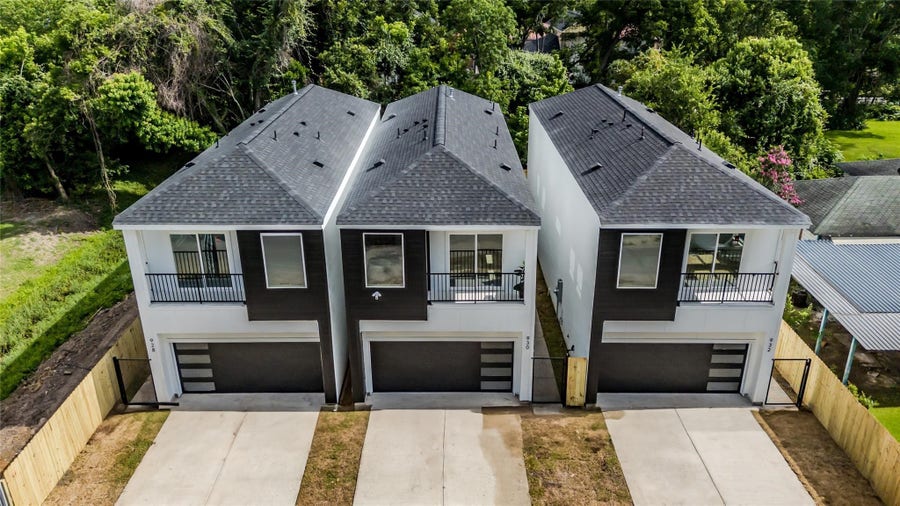 Property photo for 1913 Dewalt St, Houston, TX