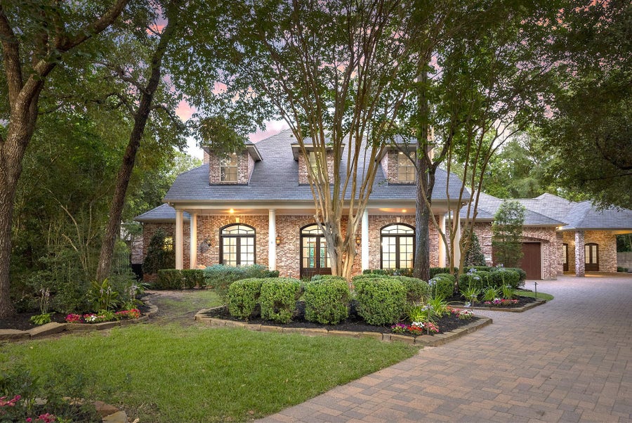 Property photo for 2 Hunnewell Way, The Woodlands, TX