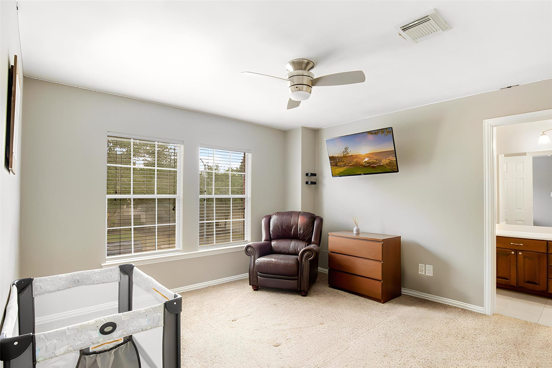 14422 Country Haven Court, Houston, TX 77044 Spacious secondary bedroom with room for a bed, seating or a study area