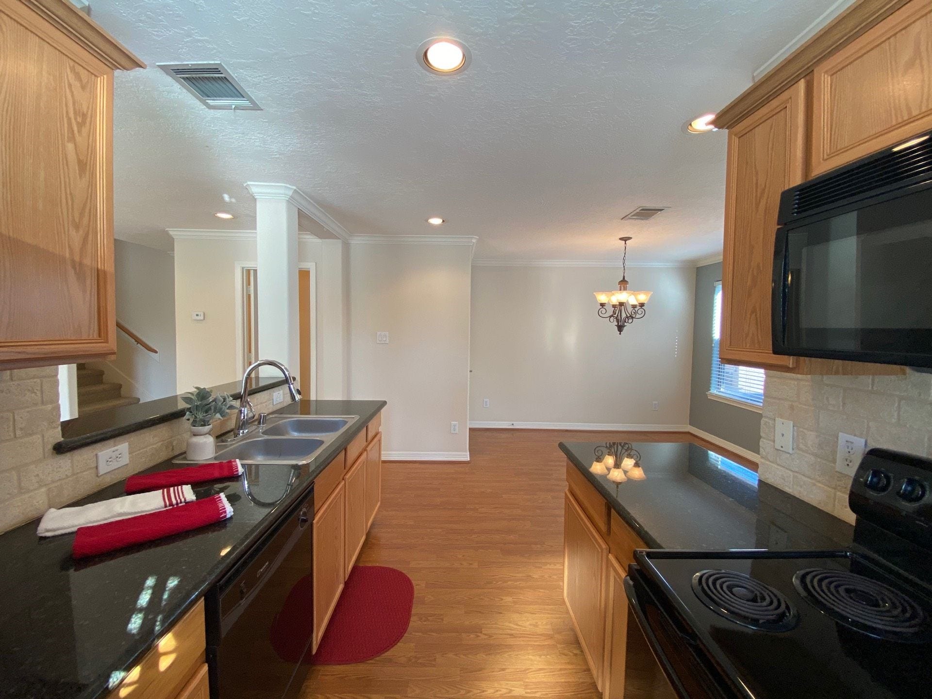 3710 Sherwood Lane, #101, Houston, TX 77092