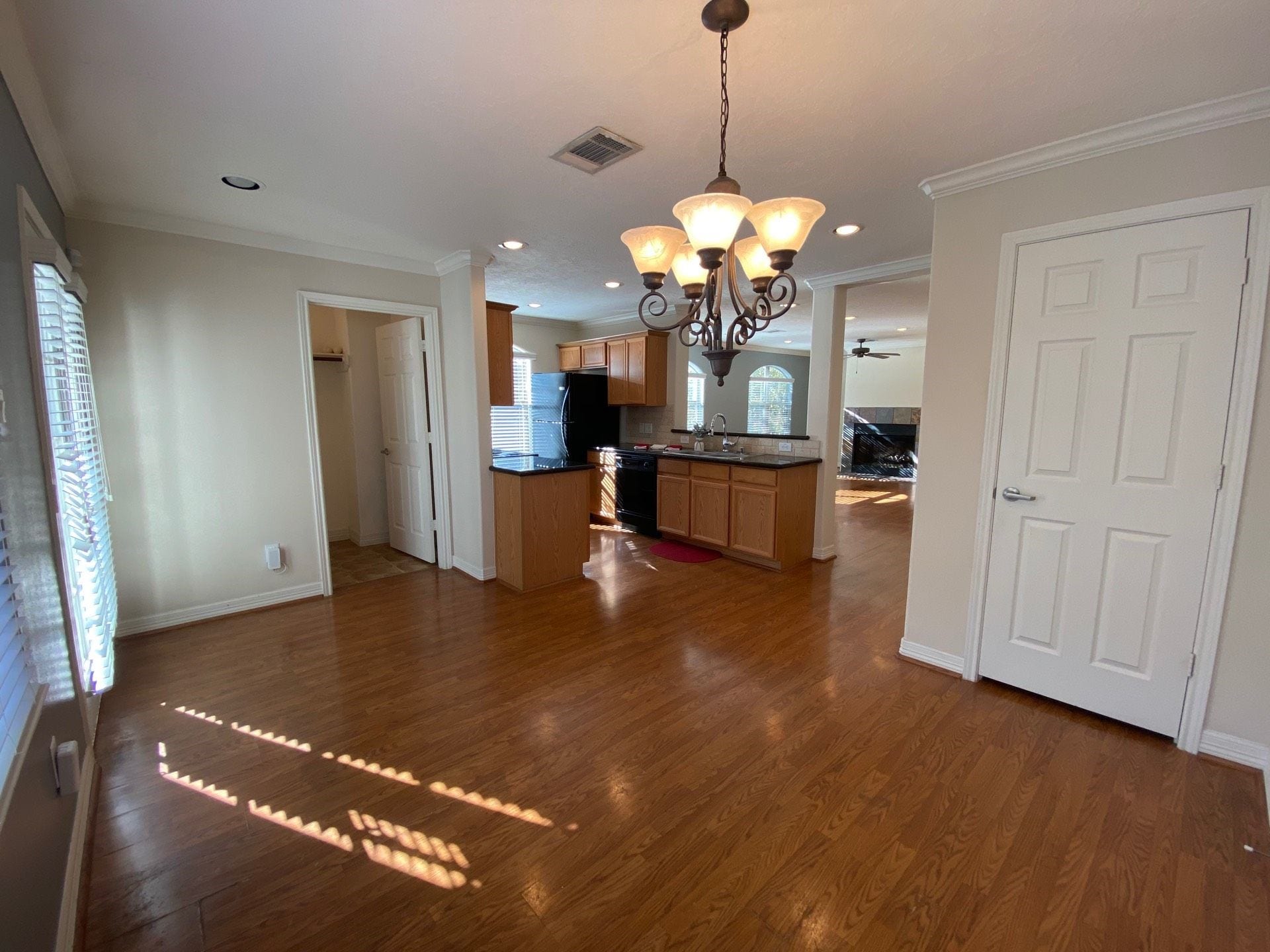 3710 Sherwood Lane, #101, Houston, TX 77092