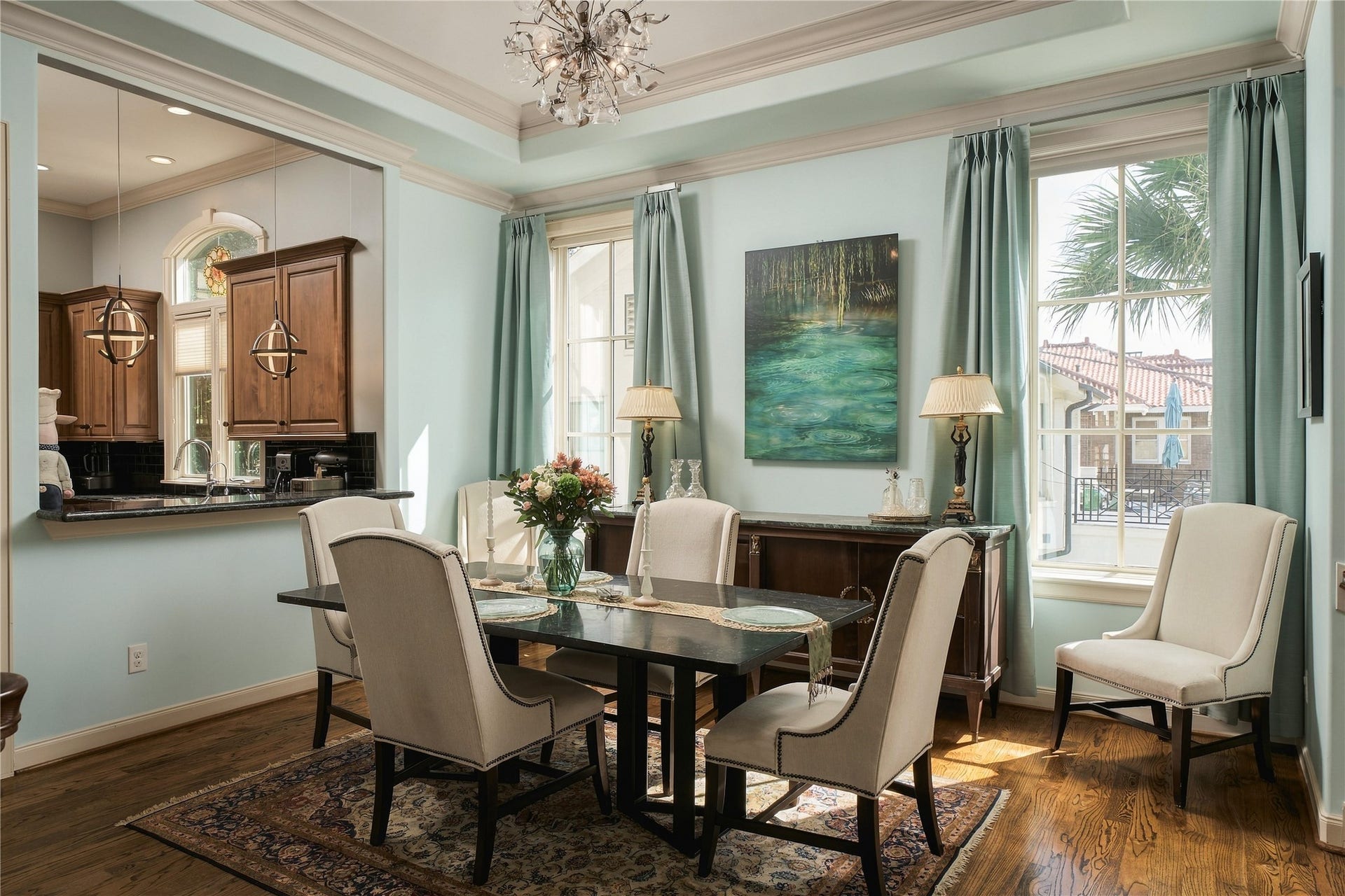 523 Lovett Boulevard, Houston, TX 77006 Set between the living room and kitchen, the dining room feels made for the part of the night when dinner runs long and no one is quite ready to leave the table.