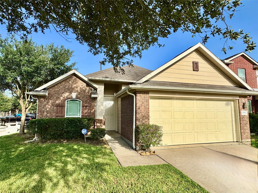 Property photo for 2303 Corry Crest Circle, Katy, TX