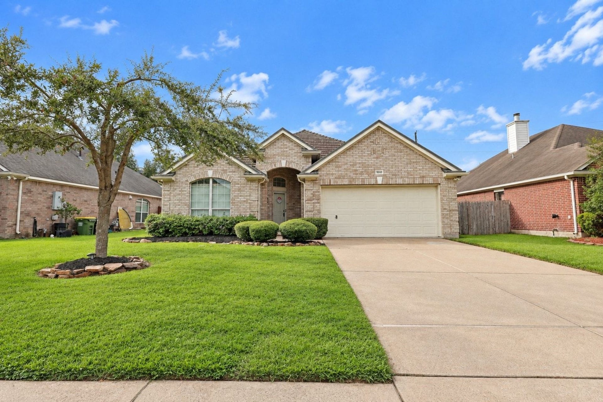 9010 Sunrise Trail, Pearland, TX 77584 9010 Sunrise Trail, Pearland, TX 77584