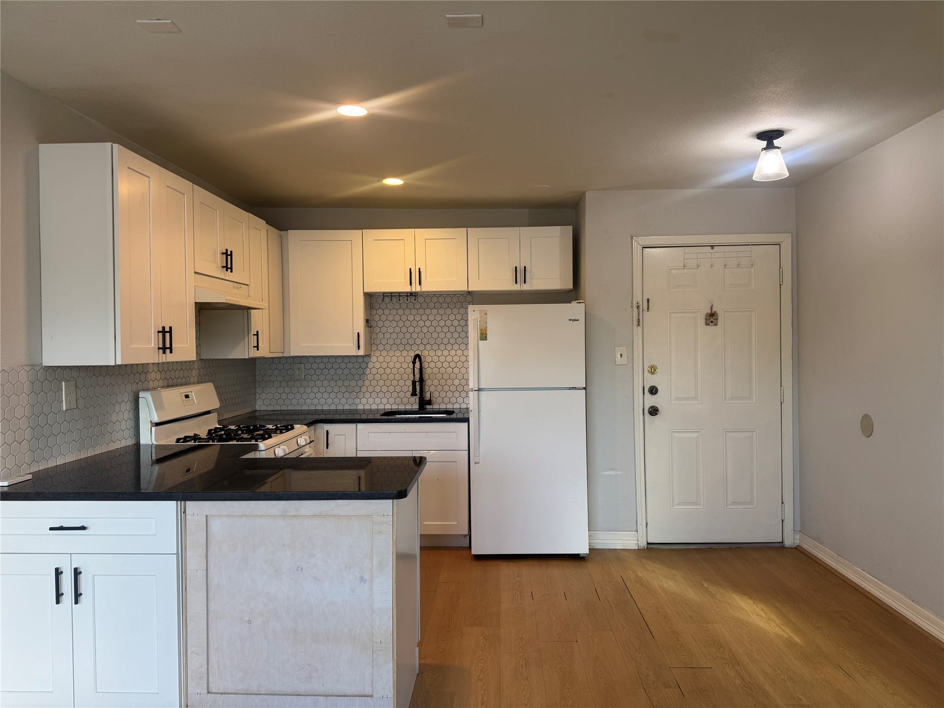7210 Hemlock Street, #3, Houston, TX 77012 7210 Hemlock Street, #3, Houston, TX 77012