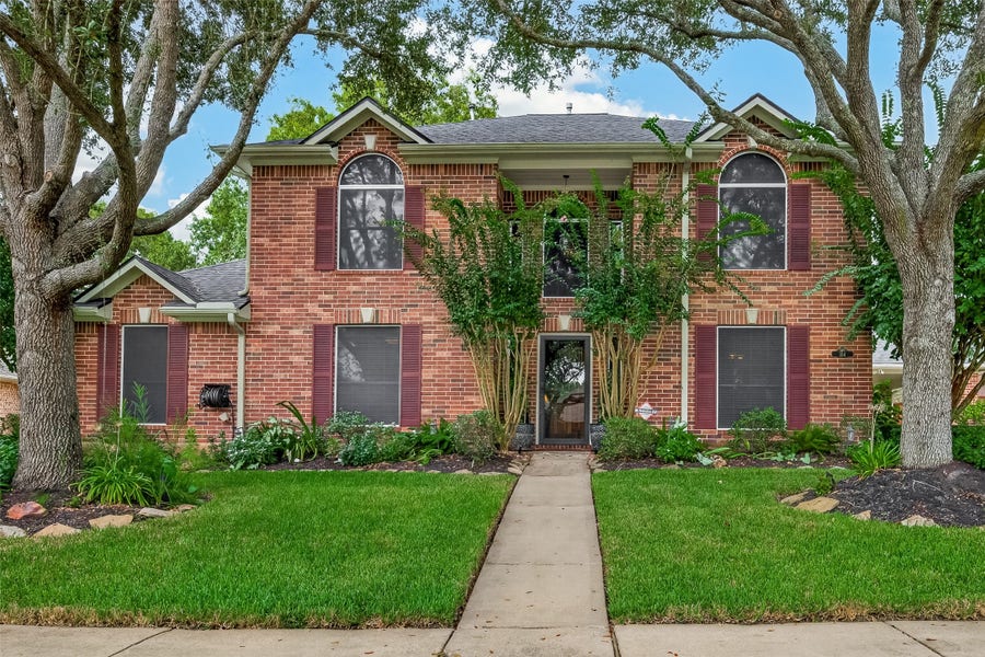 Property photo for 314 Willowood Drive, League City, TX