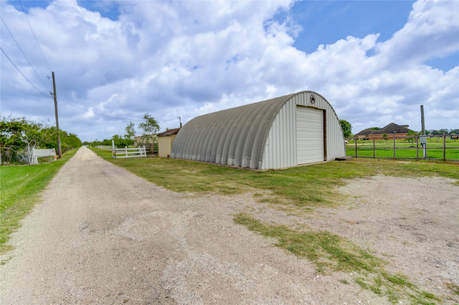 8204 S Humble Camp Road, Dickinson, TX 77539 Workshop