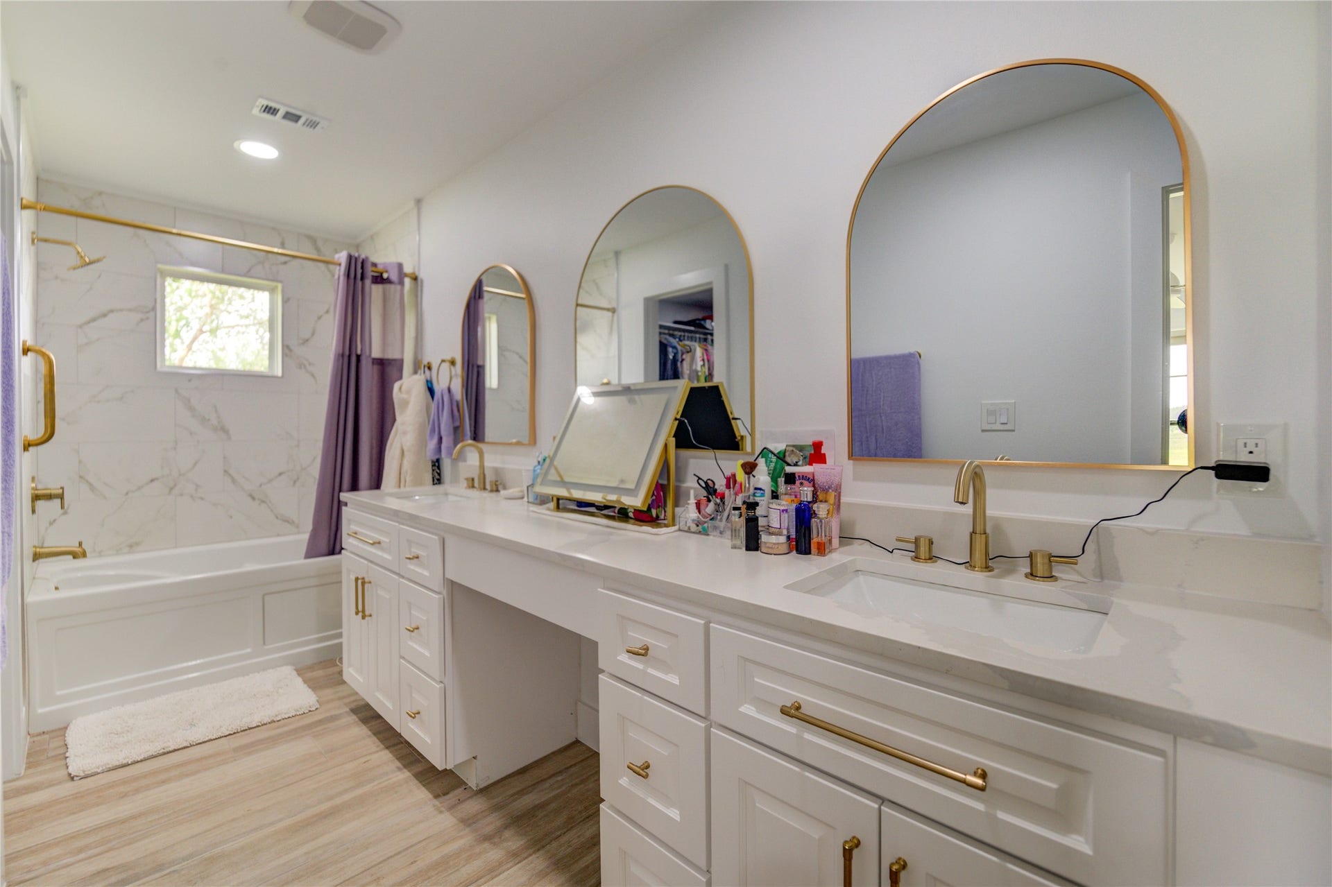 8204 S Humble Camp Road, Dickinson, TX 77539 8204 S Humble Camp Road, Dickinson, TX 77539