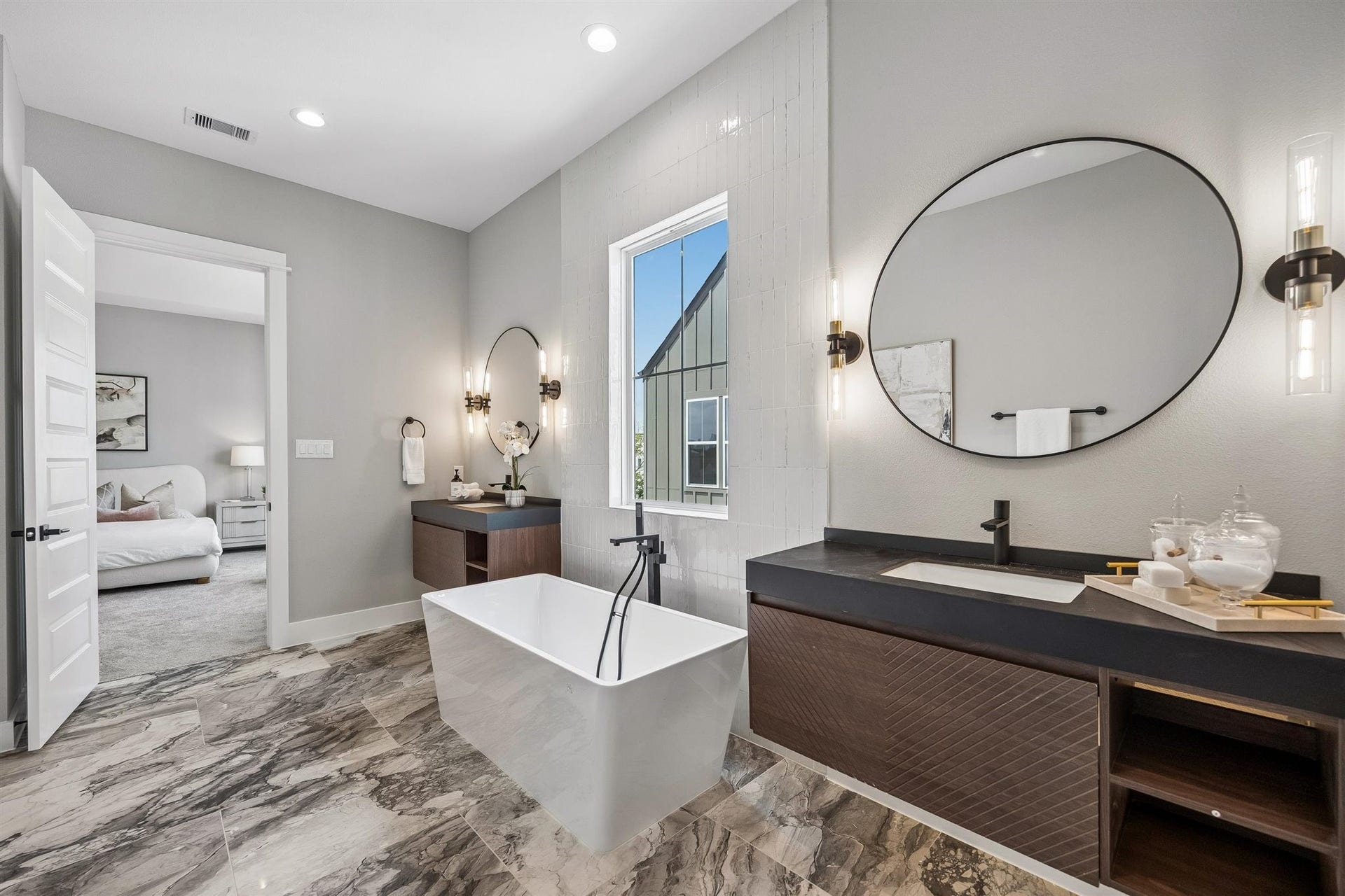 1181 W 19th Street, Houston, TX 77008 1181 W 19th Street, Houston, TX 77008
