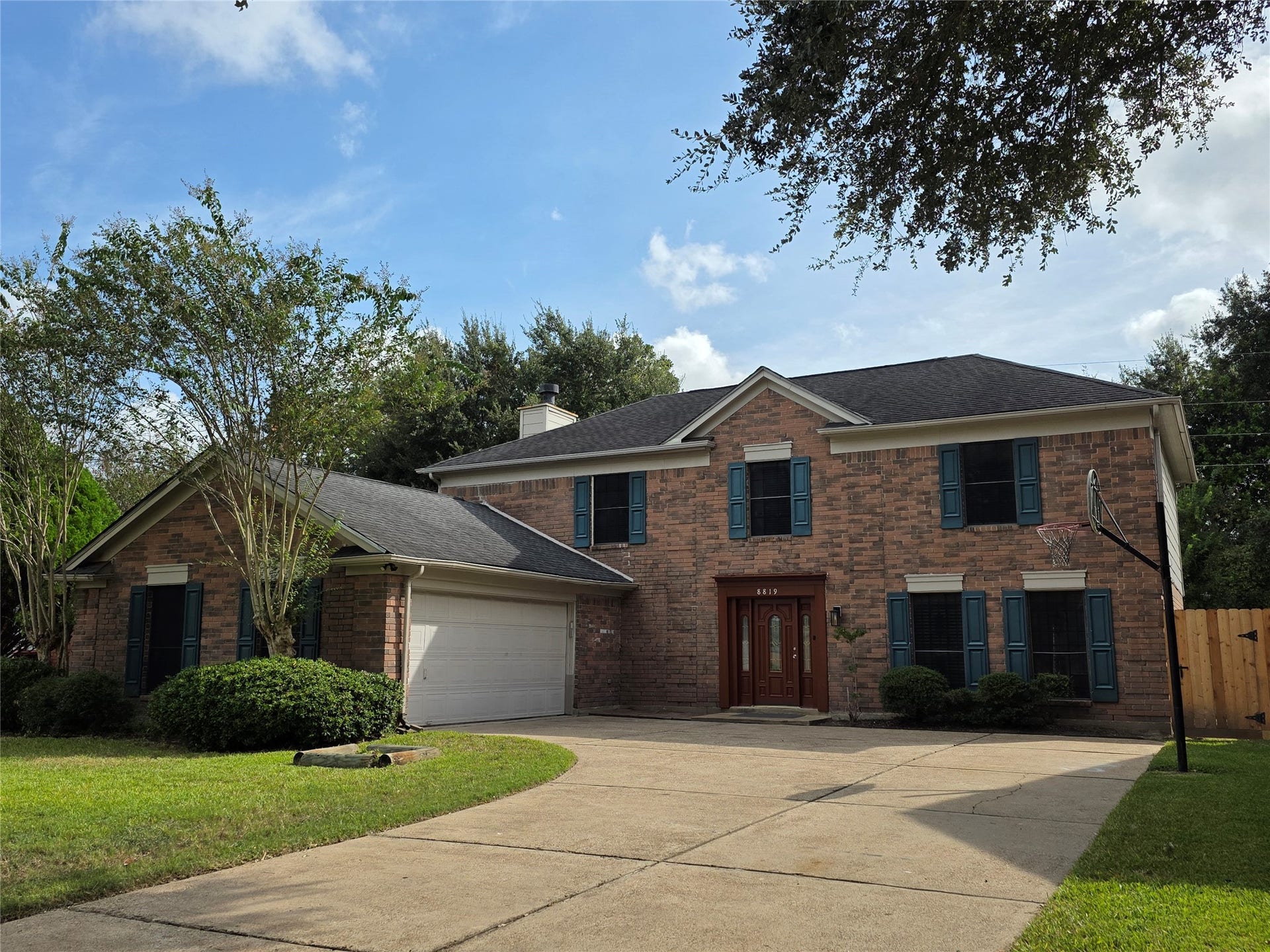 8819 Rocky Valley Drive, Houston, TX 77083