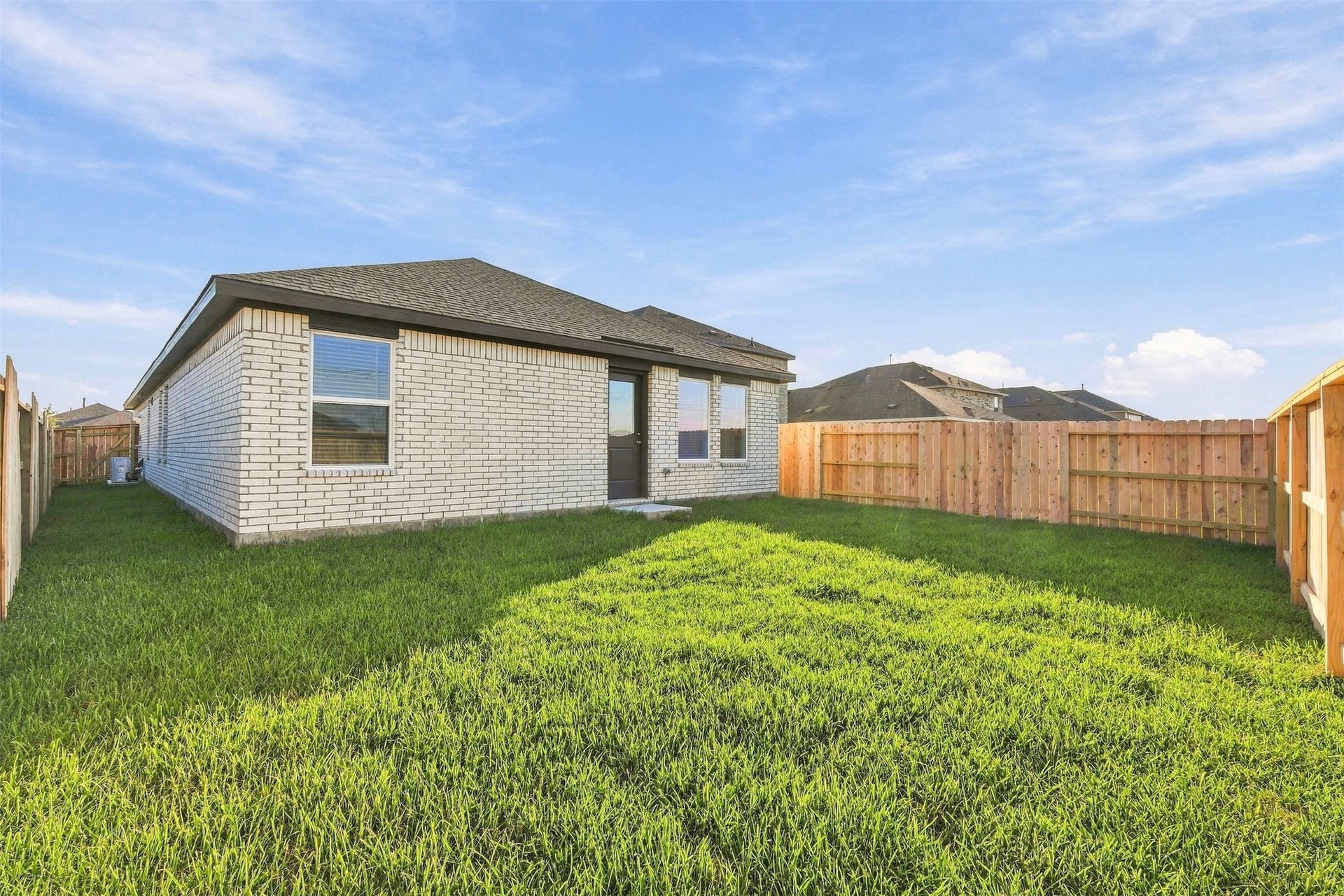 1643 Windrose Bend, Angleton, TX 77515 1643 Windrose Bend, Angleton, TX 77515