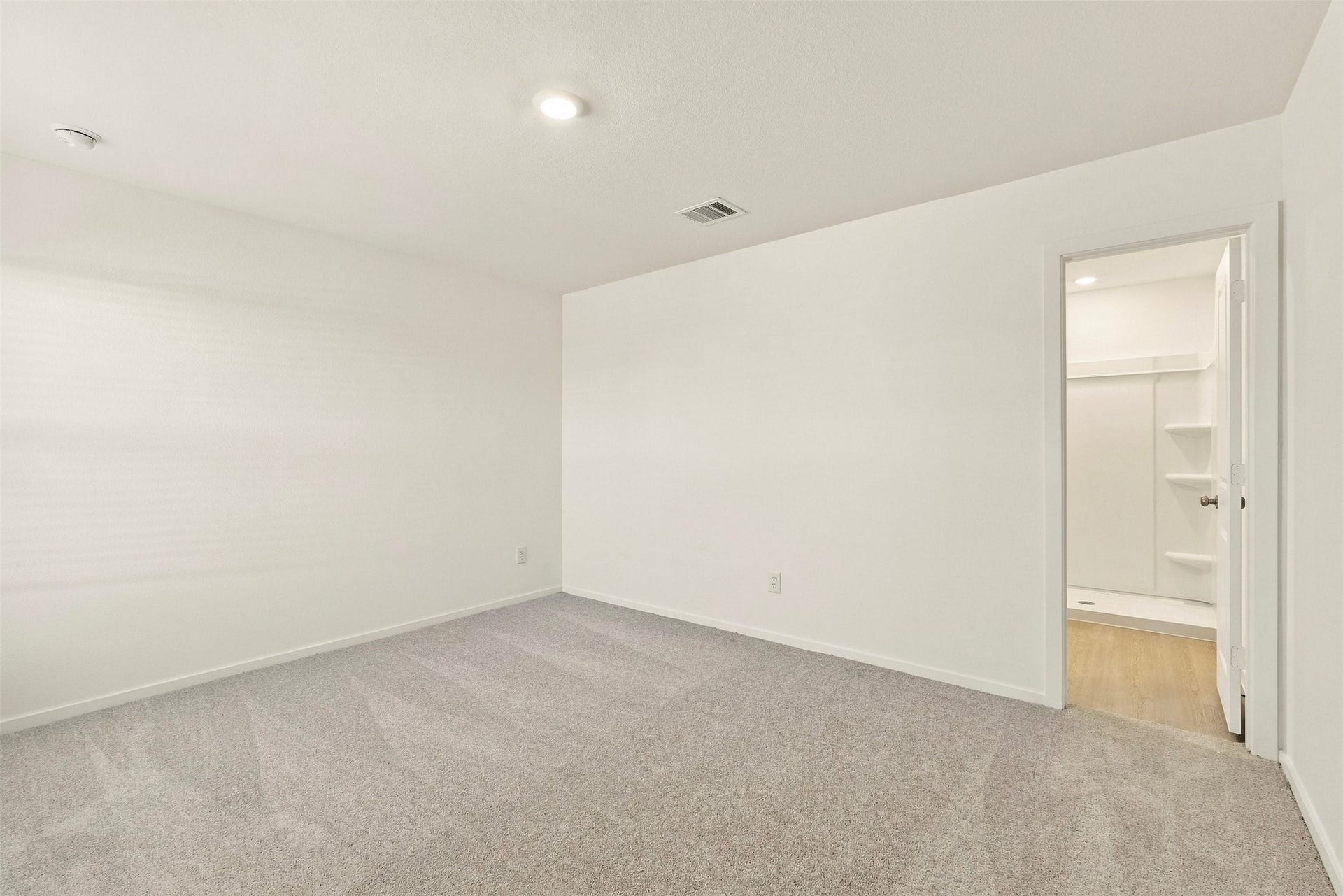 1643 Windrose Bend, Angleton, TX 77515 1643 Windrose Bend, Angleton, TX 77515