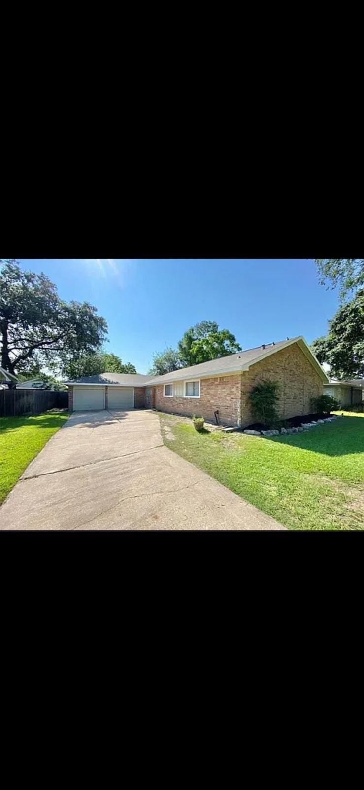 Property photo for 10915 Gatlinburg Drive, Houston, TX