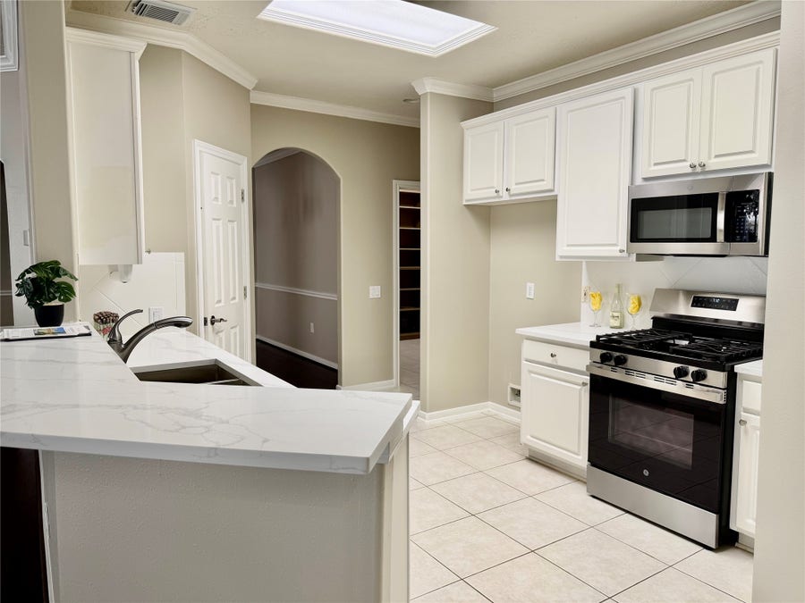 Property photo for 90 Country Gate, Conroe, TX