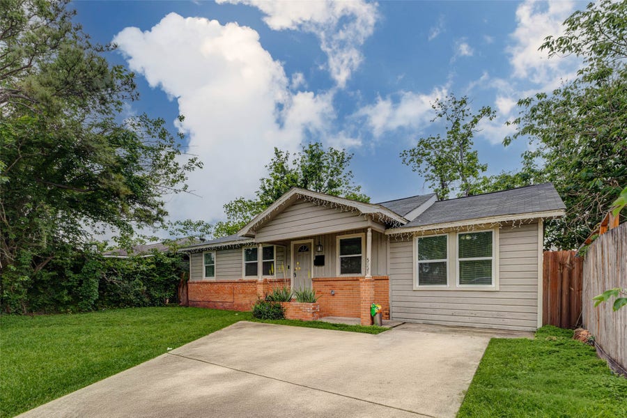 Property photo for 5031 Caplin Street, Houston, TX