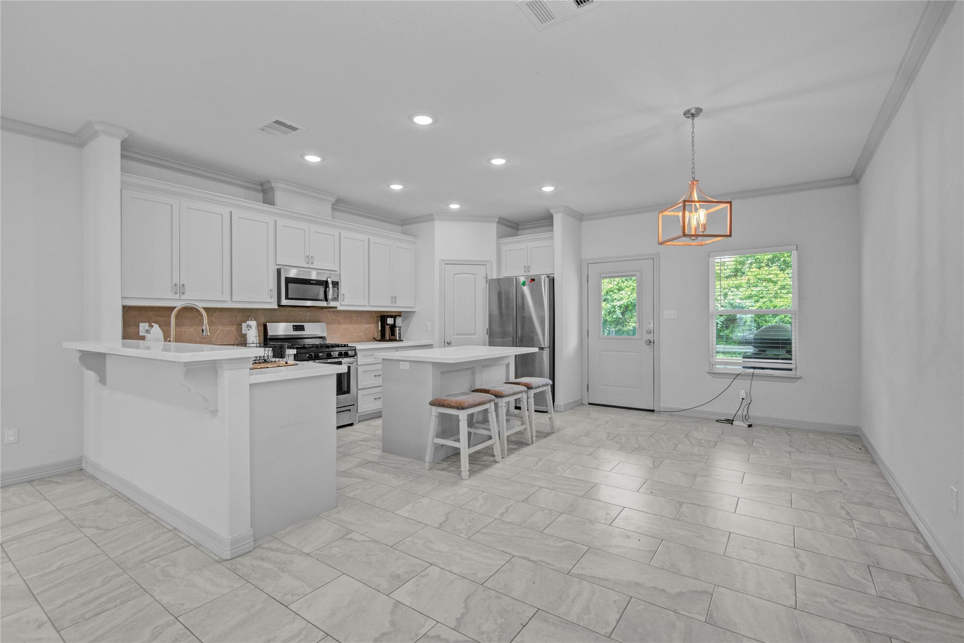 46 Nelson Court, Jones Creek, TX 77541 46 Nelson Court, Jones Creek, TX 77541