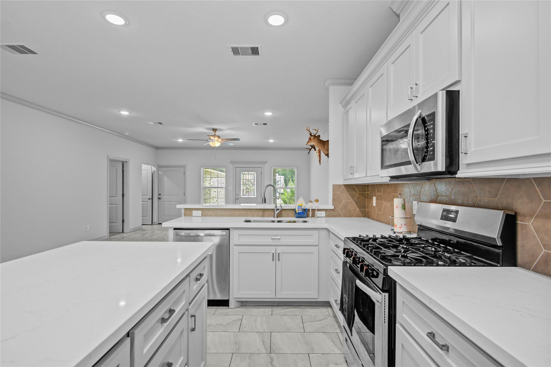 46 Nelson Court, Jones Creek, TX 77541 46 Nelson Court, Jones Creek, TX 77541