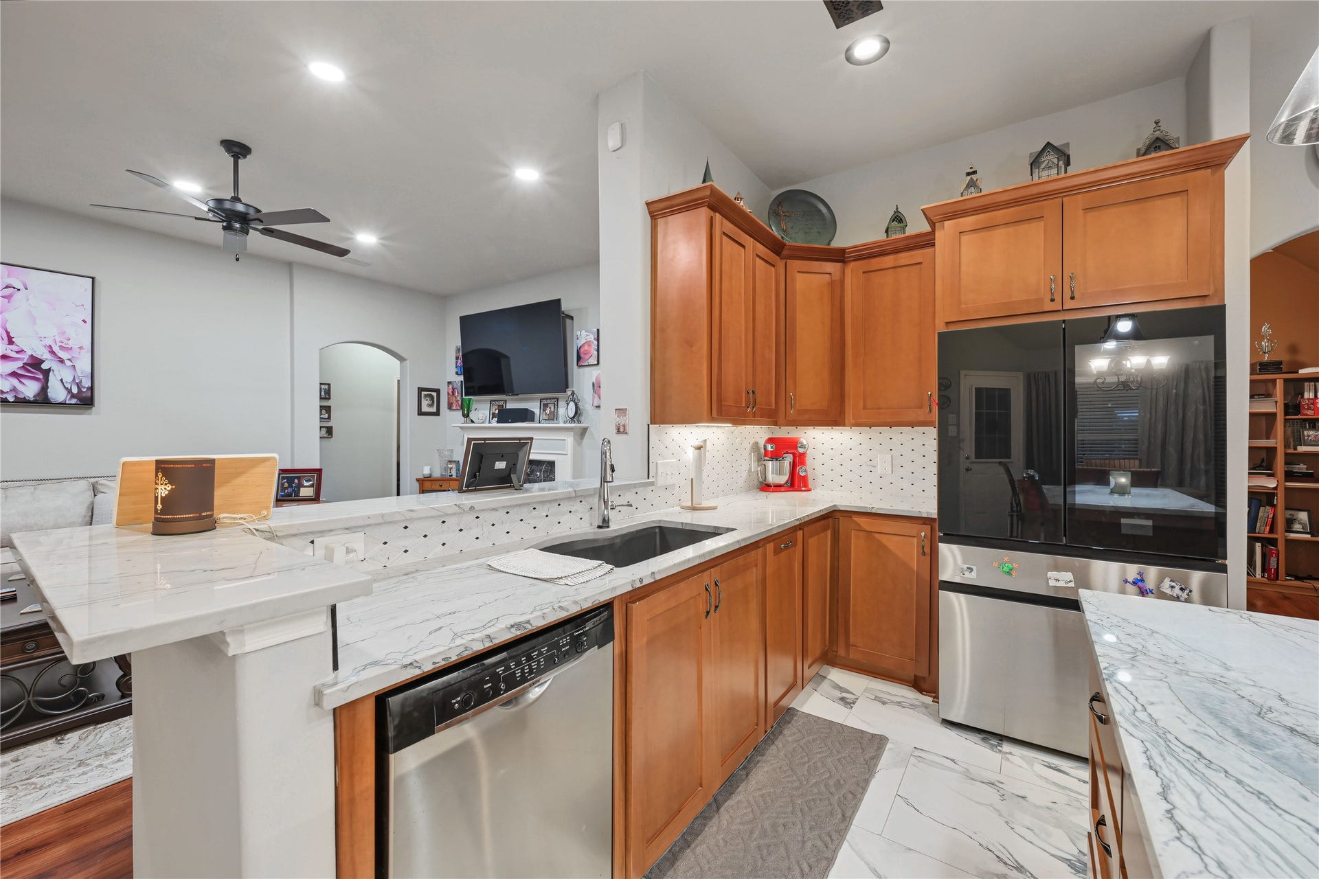 1918 Oakwood Court Drive, Baytown, TX 77521 1918 Oakwood Court Drive, Baytown, TX 77521