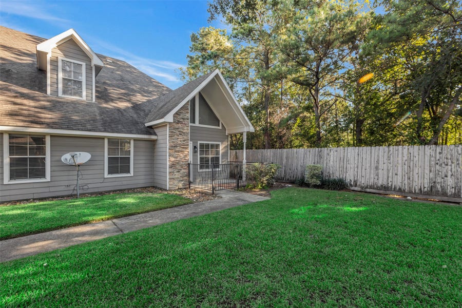 Property photo for 770 Hunt Road, #212, Baytown, TX