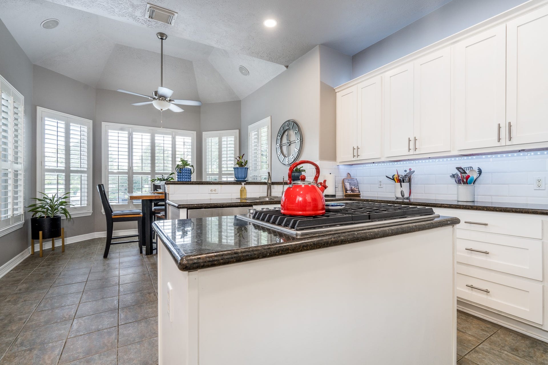 20303 Stone Lake Circle, Tomball, TX 77377 The light that comes into this kitchen will brighten up your day