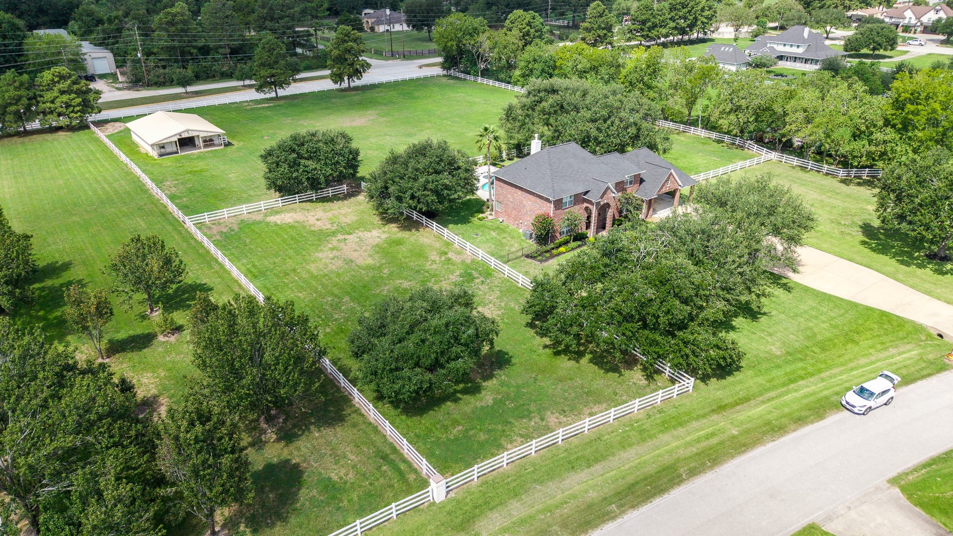 20303 Stone Lake Circle, Tomball, TX 77377 This property offers so many mature trees and easy access to 99