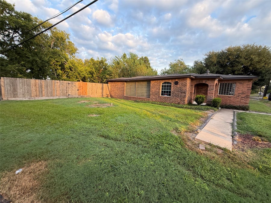 Property photo for 4419 Quitman Street, Houston, TX