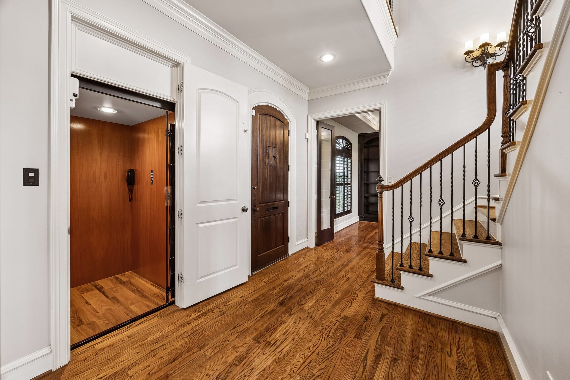 24 Hackberry Lane, #B, Houston, TX 77027 24 Hackberry Lane, #B, Houston, TX 77027