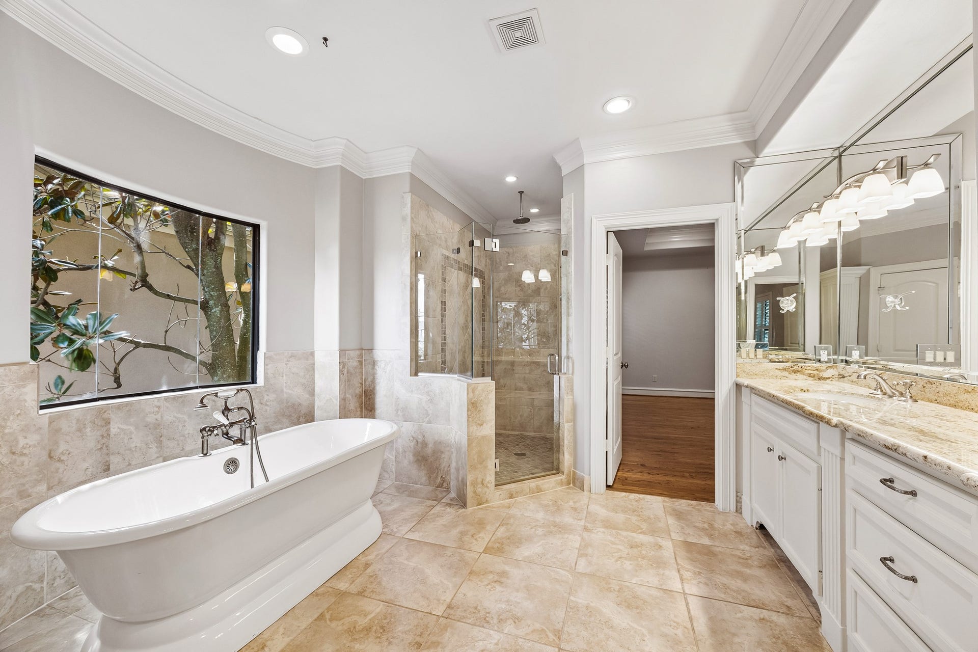 24 Hackberry Lane, #B, Houston, TX 77027 24 Hackberry Lane, #B, Houston, TX 77027