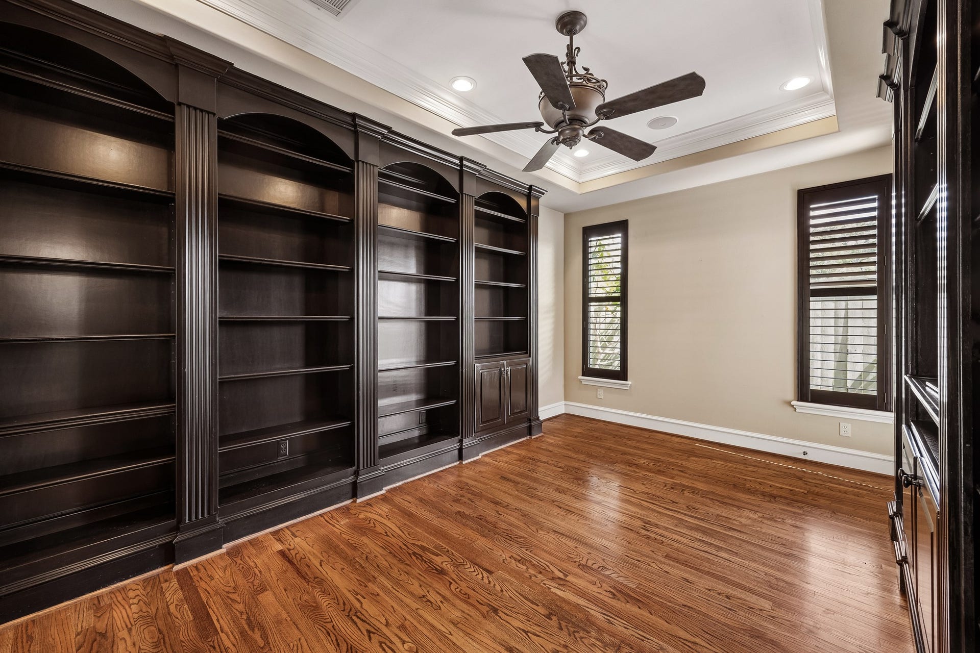 24 Hackberry Lane, #B, Houston, TX 77027 24 Hackberry Lane, #B, Houston, TX 77027