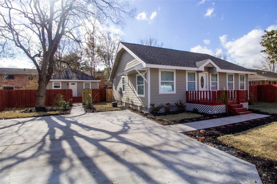 Property photo for 231 Betral Street, #B, Houston, TX