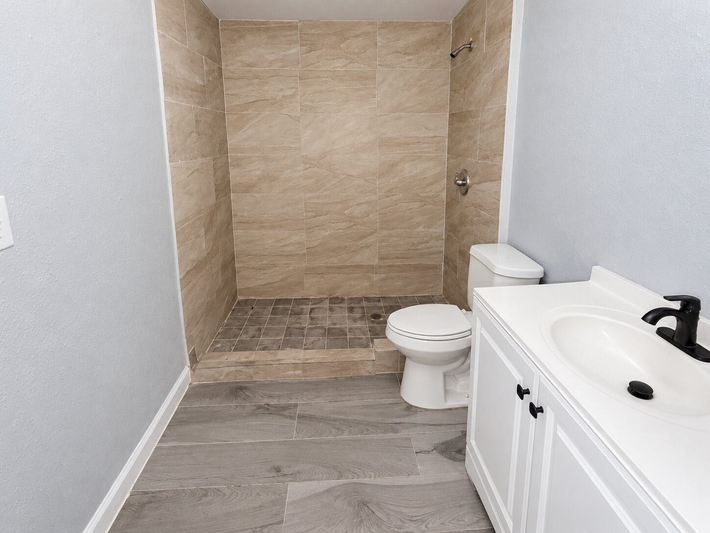1110 Lafferty Road, Pasadena, TX 77502 1110 Lafferty Road, Pasadena, TX 77502