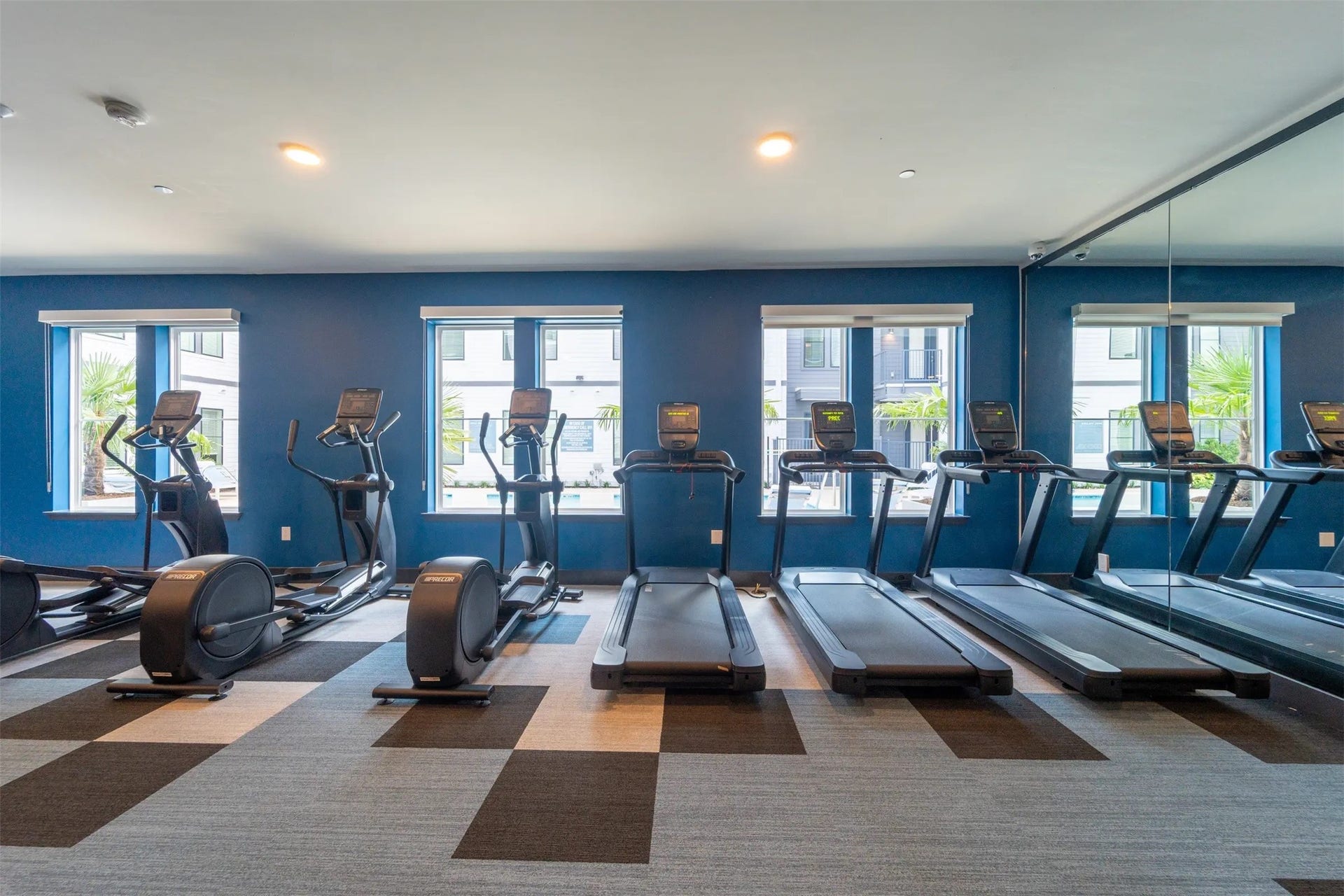 1690 North Loop, #336, Houston, TX 77009