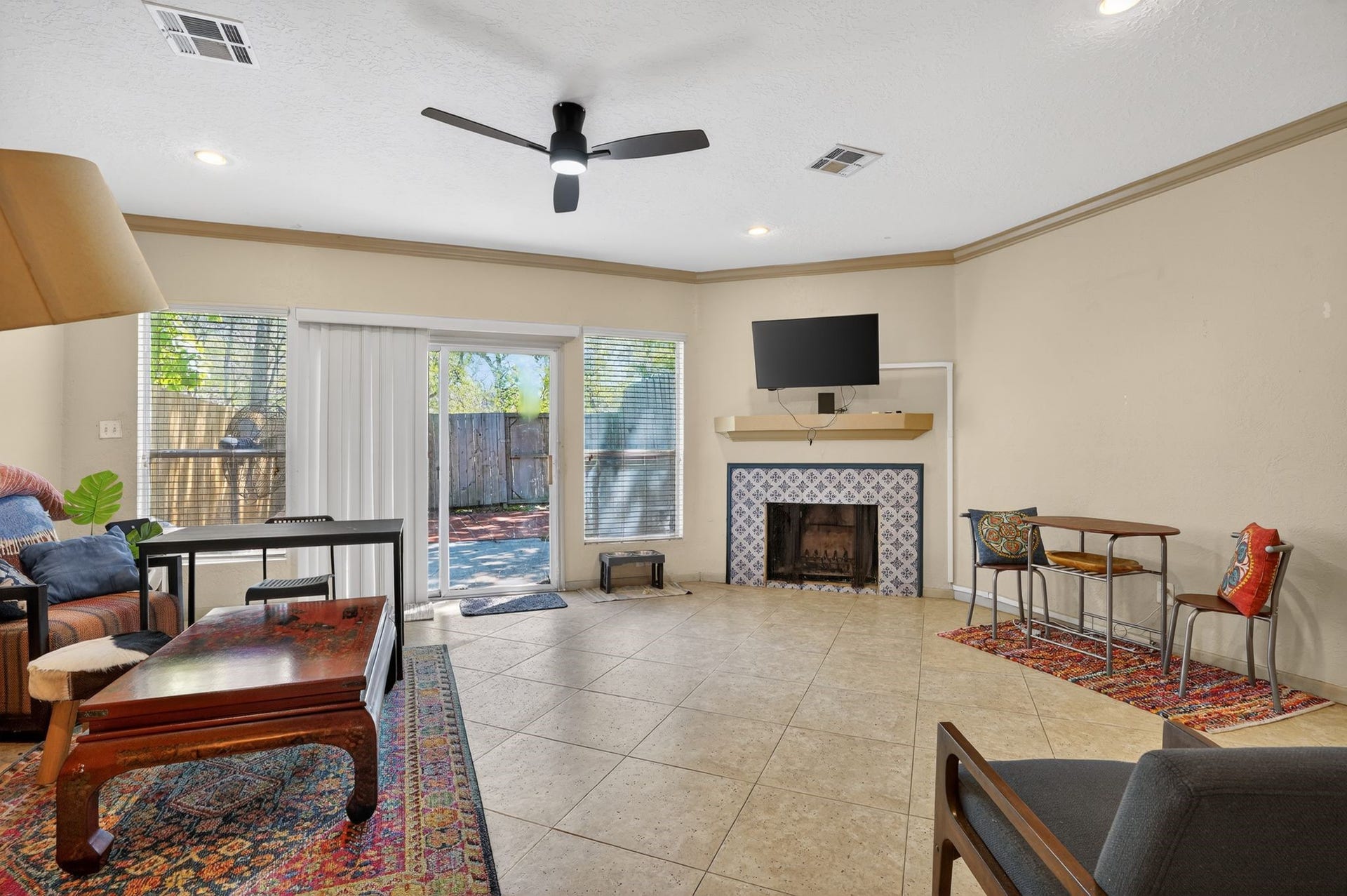 12203 Glenview Drive Drive, Montgomery, TX 77356 The view draws your eye outdoors to a peaceful retreat.