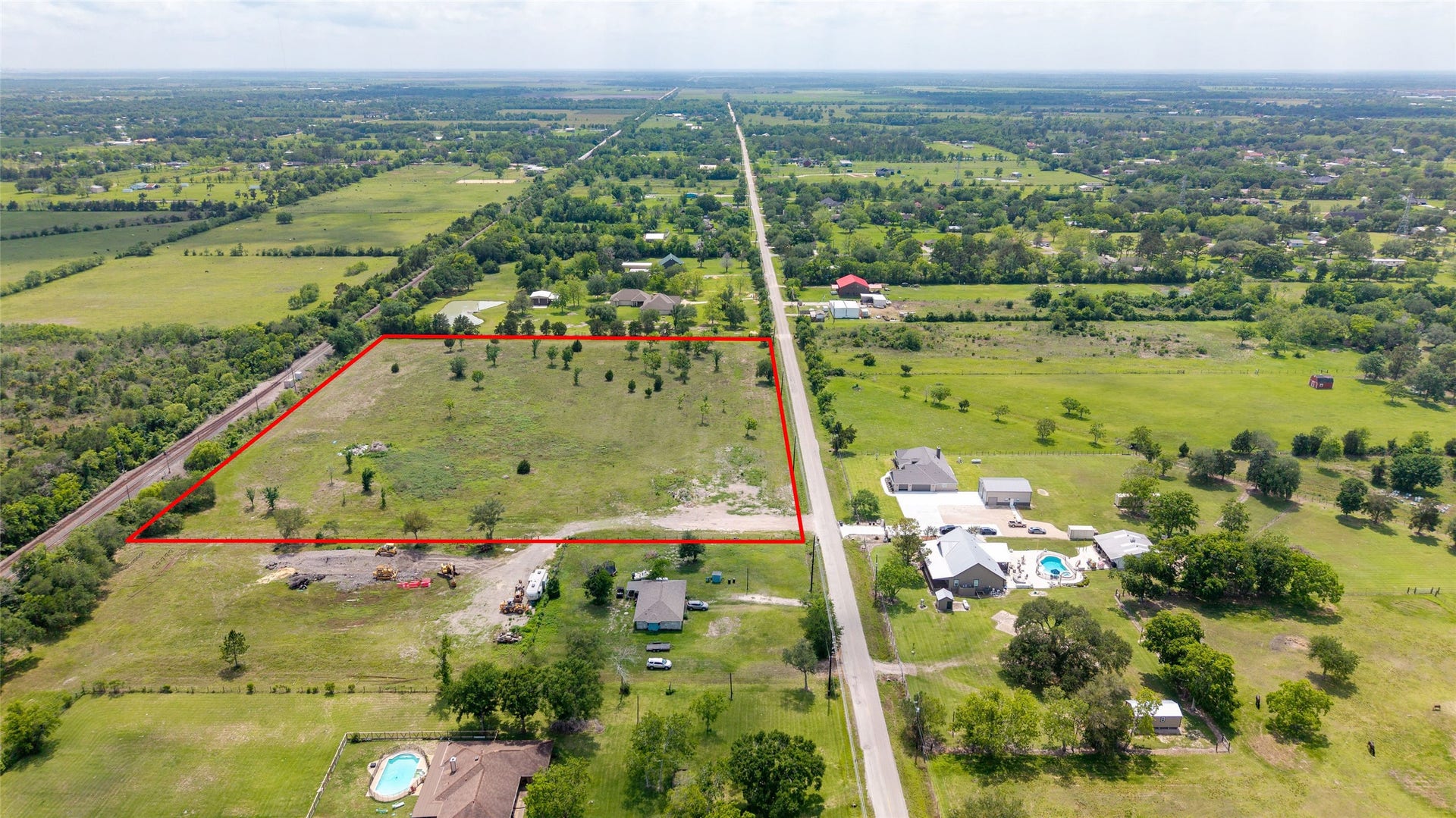 2289 County Road 163, Alvin, TX 77511 2289 County Road 163, Alvin, TX 77511