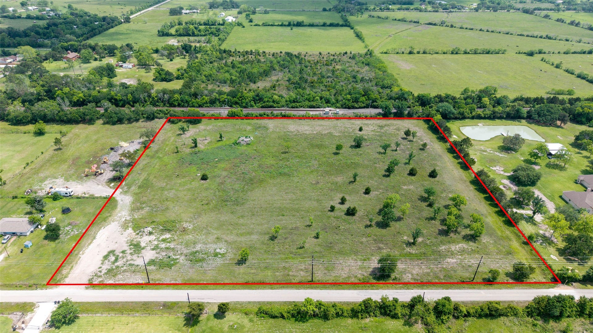 2289 County Road 163, Alvin, TX 77511 2289 County Road 163, Alvin, TX 77511