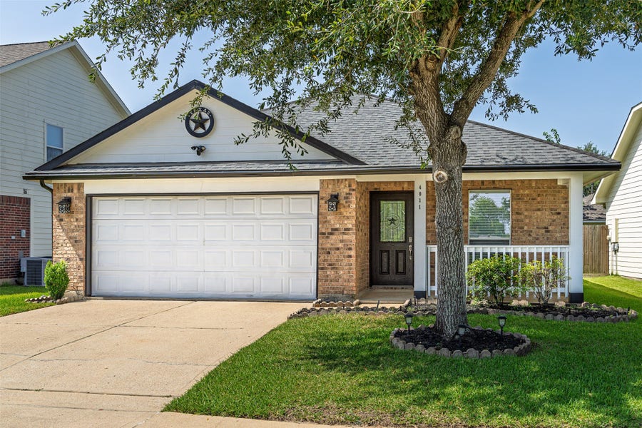 Property photo for 4011 Rosalind Lane, Houston, TX