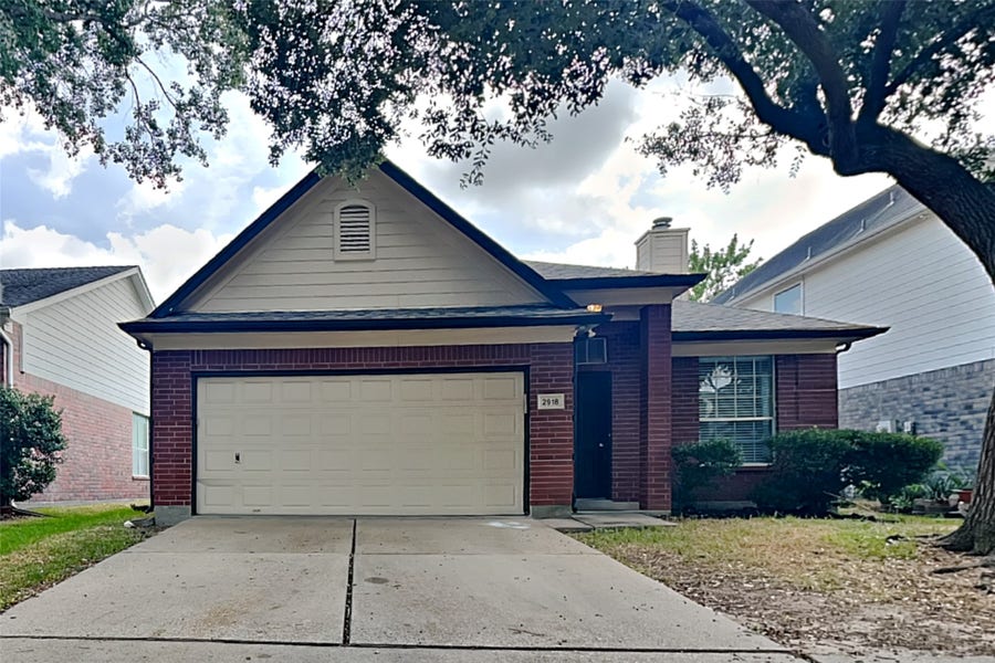 Property photo for 2918 Blue Dawn Drive, Katy, TX