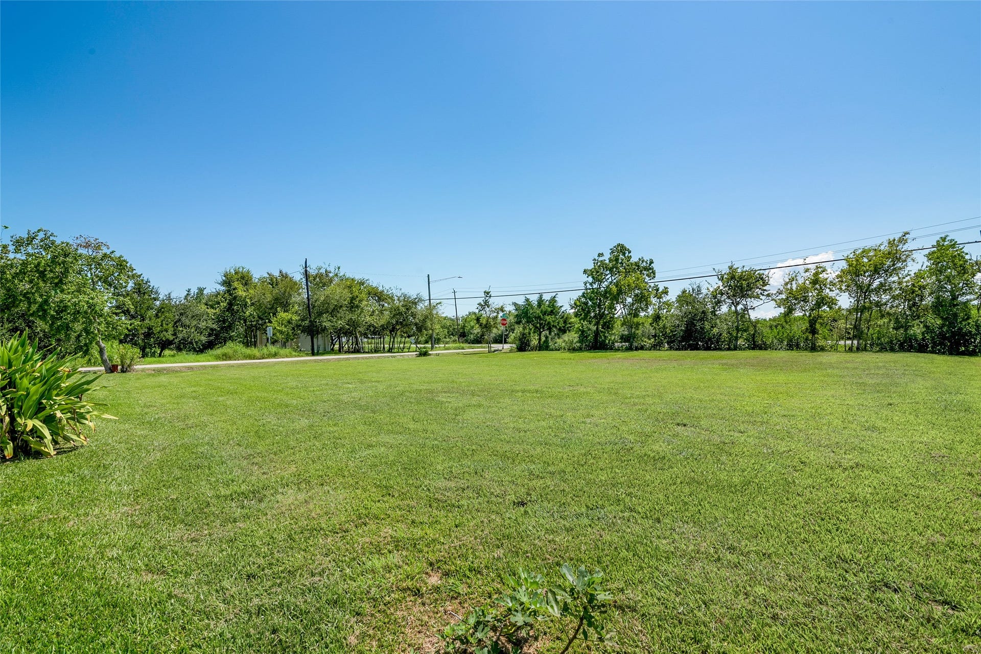 0000 23 1/2 Street, San Leon, TX 77539 0000 23 1/2 Street, San Leon, TX 77539