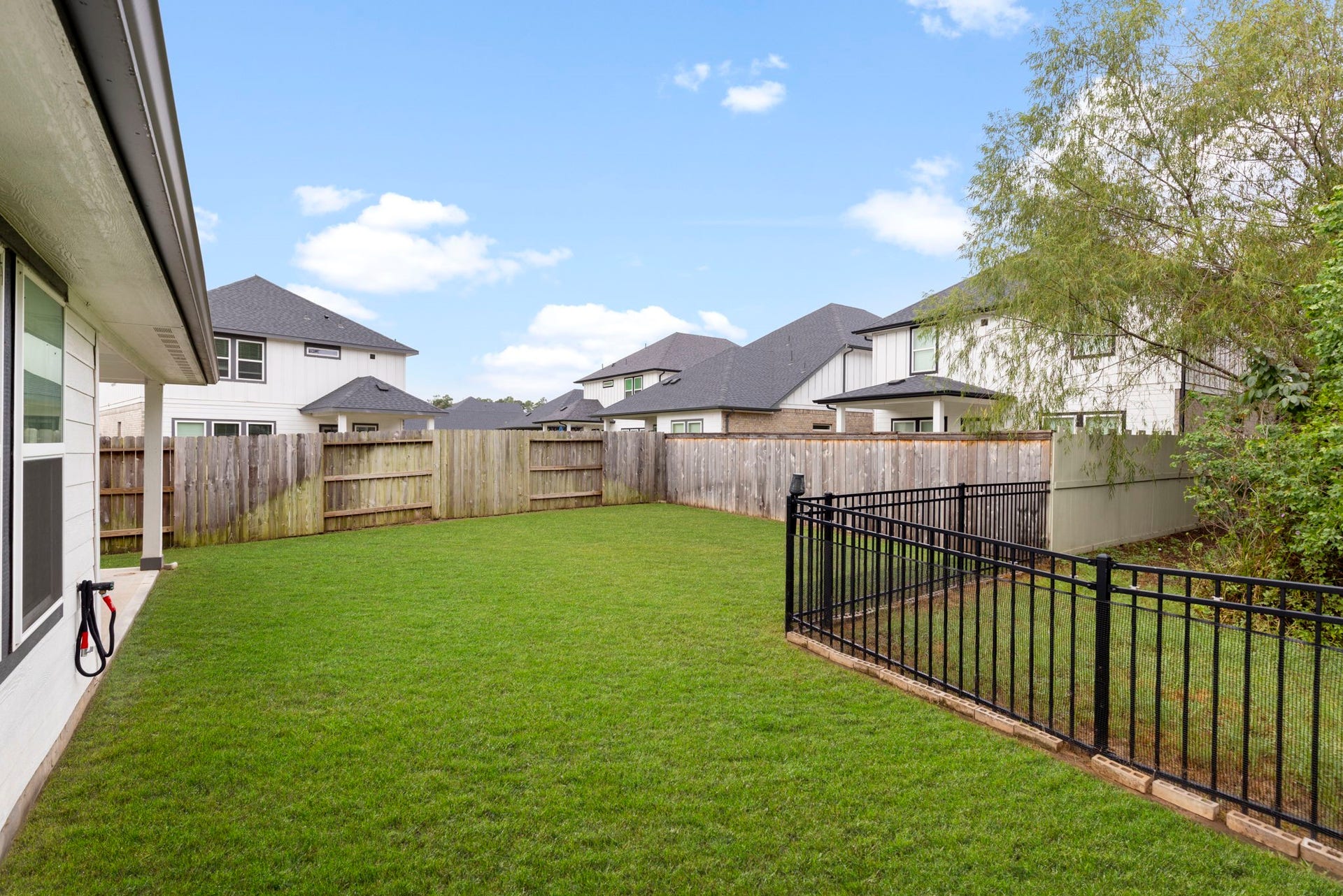 17418 Banaberry Court, Conroe, TX 77385