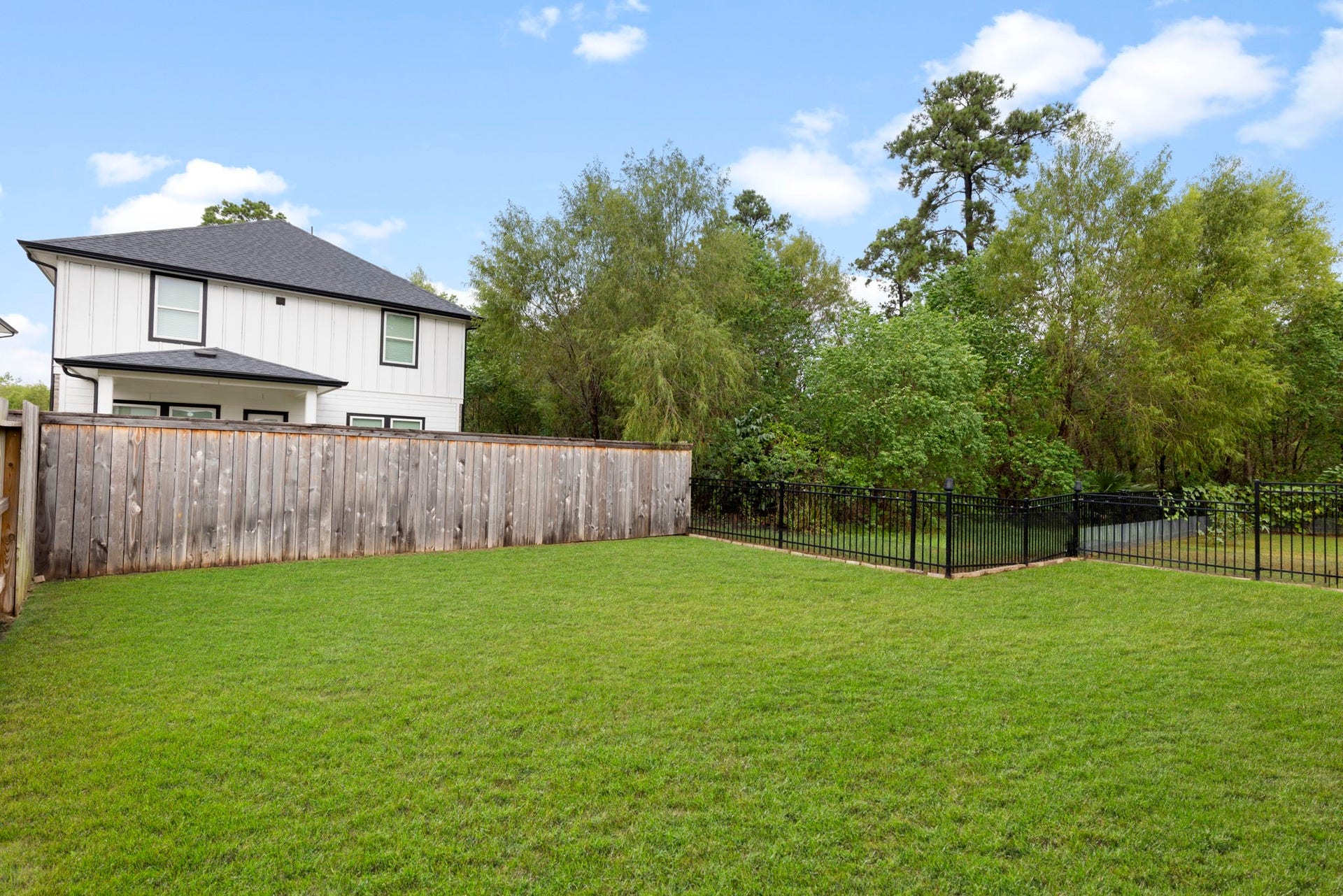 17418 Banaberry Court, Conroe, TX 77385