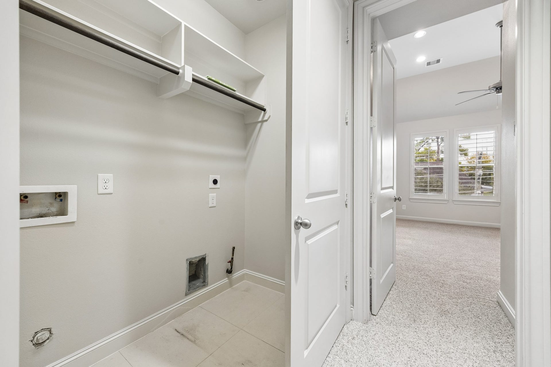 1624 Wrenwood Lakes, Houston, TX 77043 1624 Wrenwood Lakes, Houston, TX 77043