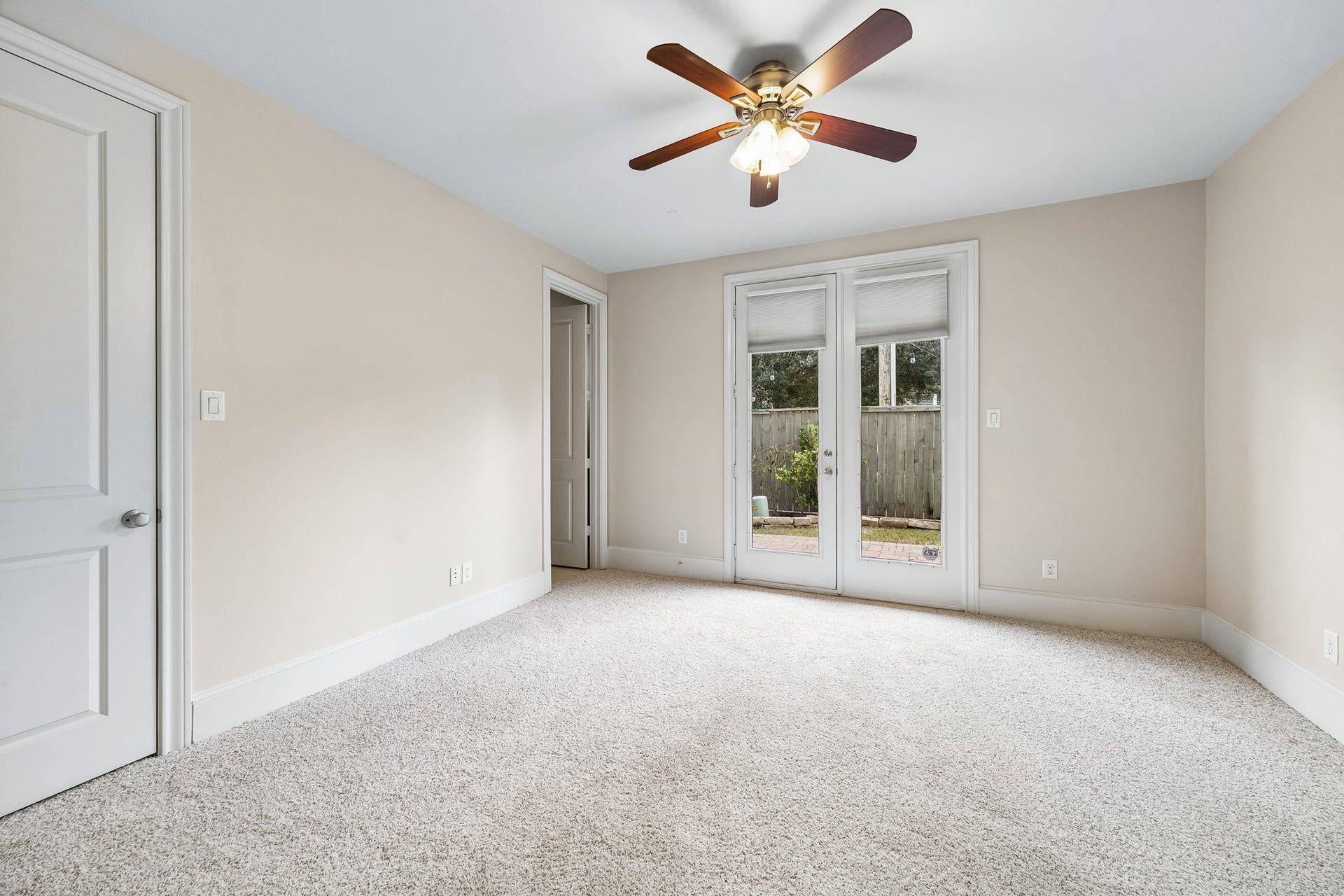 1624 Wrenwood Lakes, Houston, TX 77043 1624 Wrenwood Lakes, Houston, TX 77043