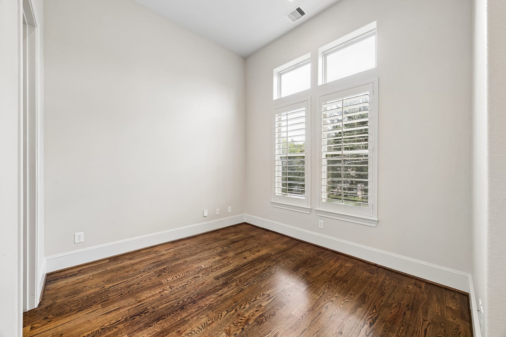 1624 Wrenwood Lakes, Houston, TX 77043 1624 Wrenwood Lakes, Houston, TX 77043