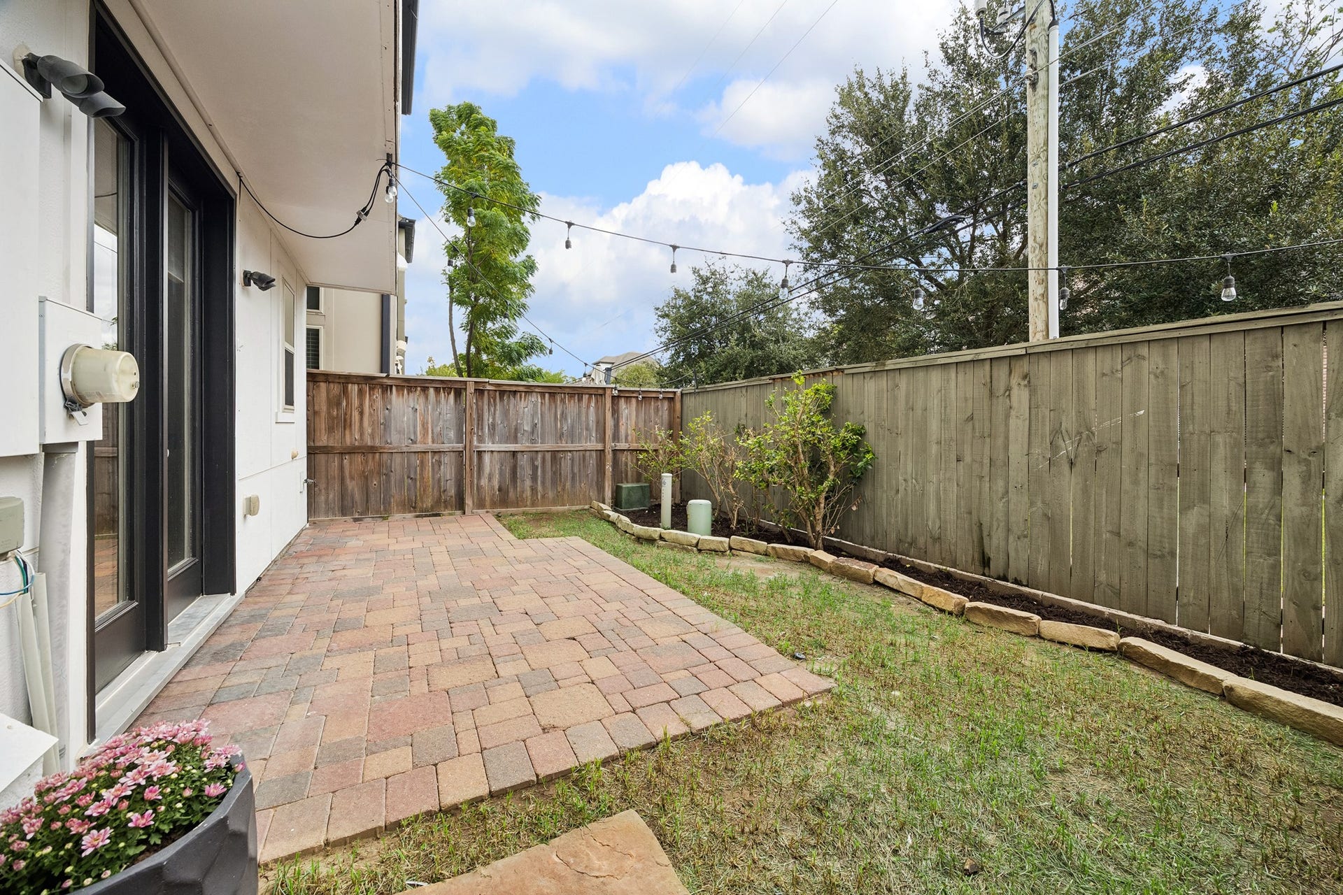 1624 Wrenwood Lakes, Houston, TX 77043 1624 Wrenwood Lakes, Houston, TX 77043