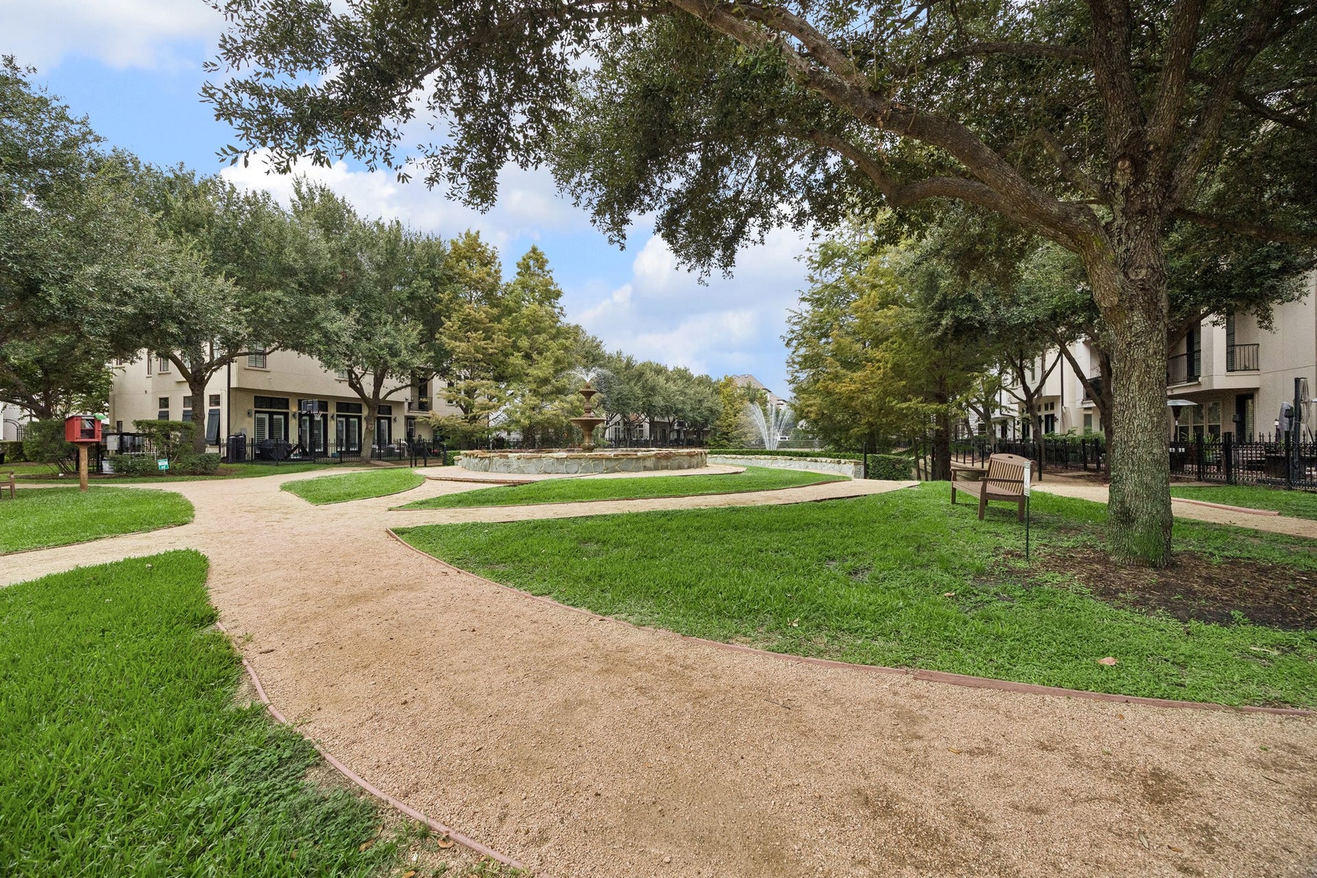 1624 Wrenwood Lakes, Houston, TX 77043 1624 Wrenwood Lakes, Houston, TX 77043